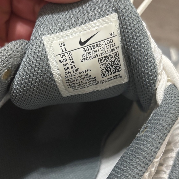 Nike Air Mesh Torch 4 White and Gray Sneakers Size 11 Men’s - Picture 6 of 13